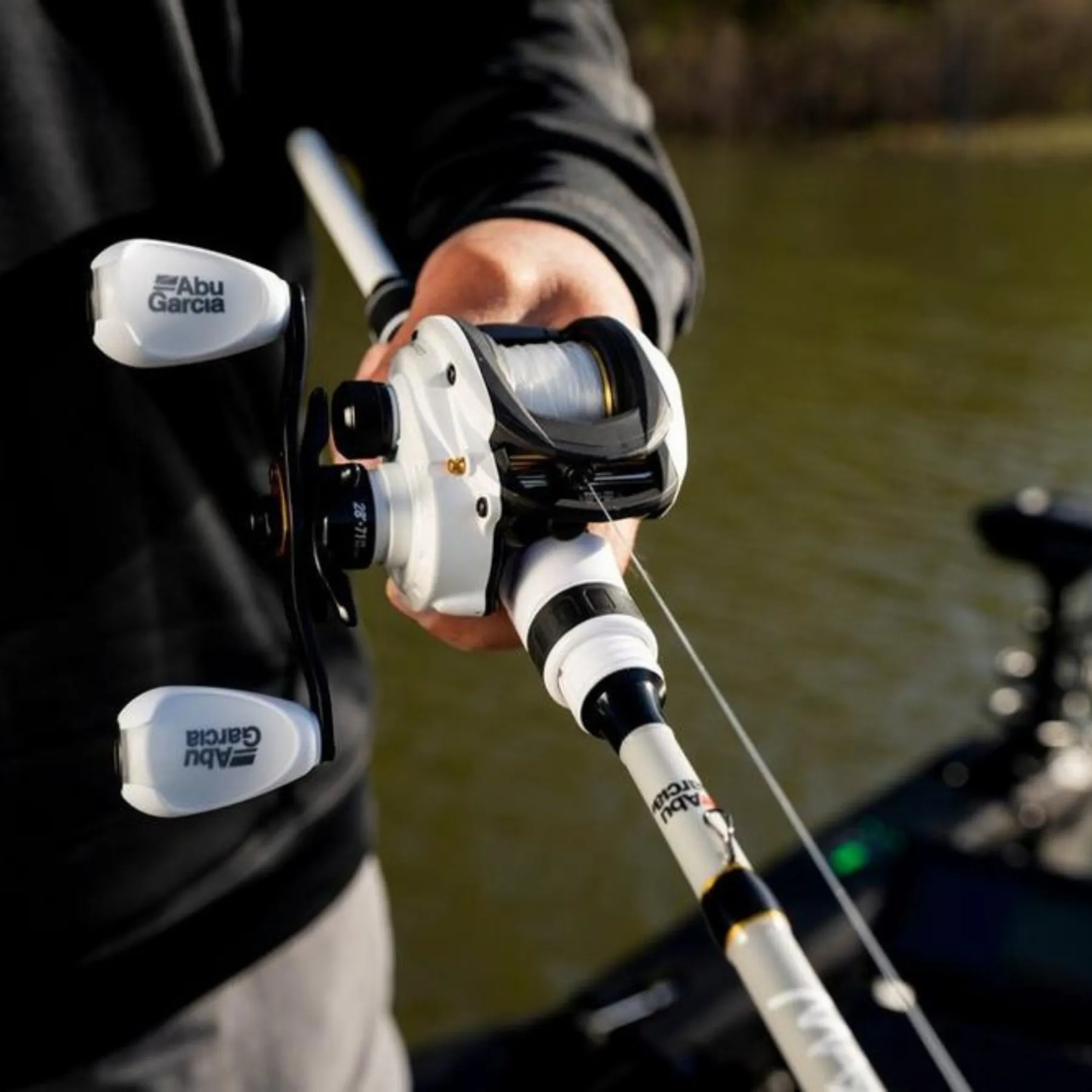 abu-garcia-max-pro-low-profile-reel-left-hand-baitcastrolle