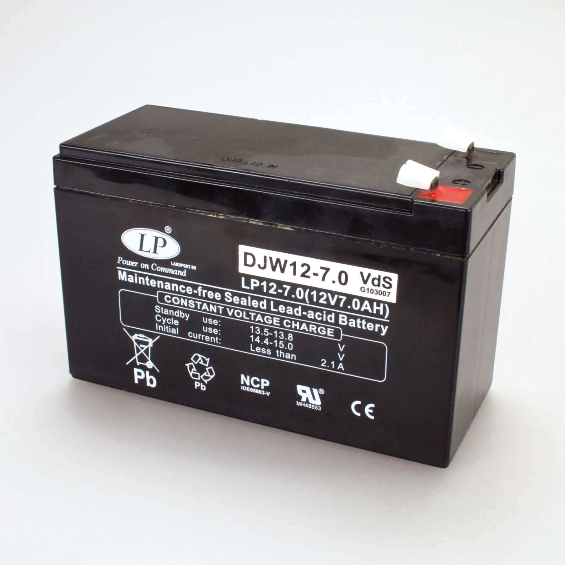 leistungsfahiger-akku-12v-70ah-akkubatterie