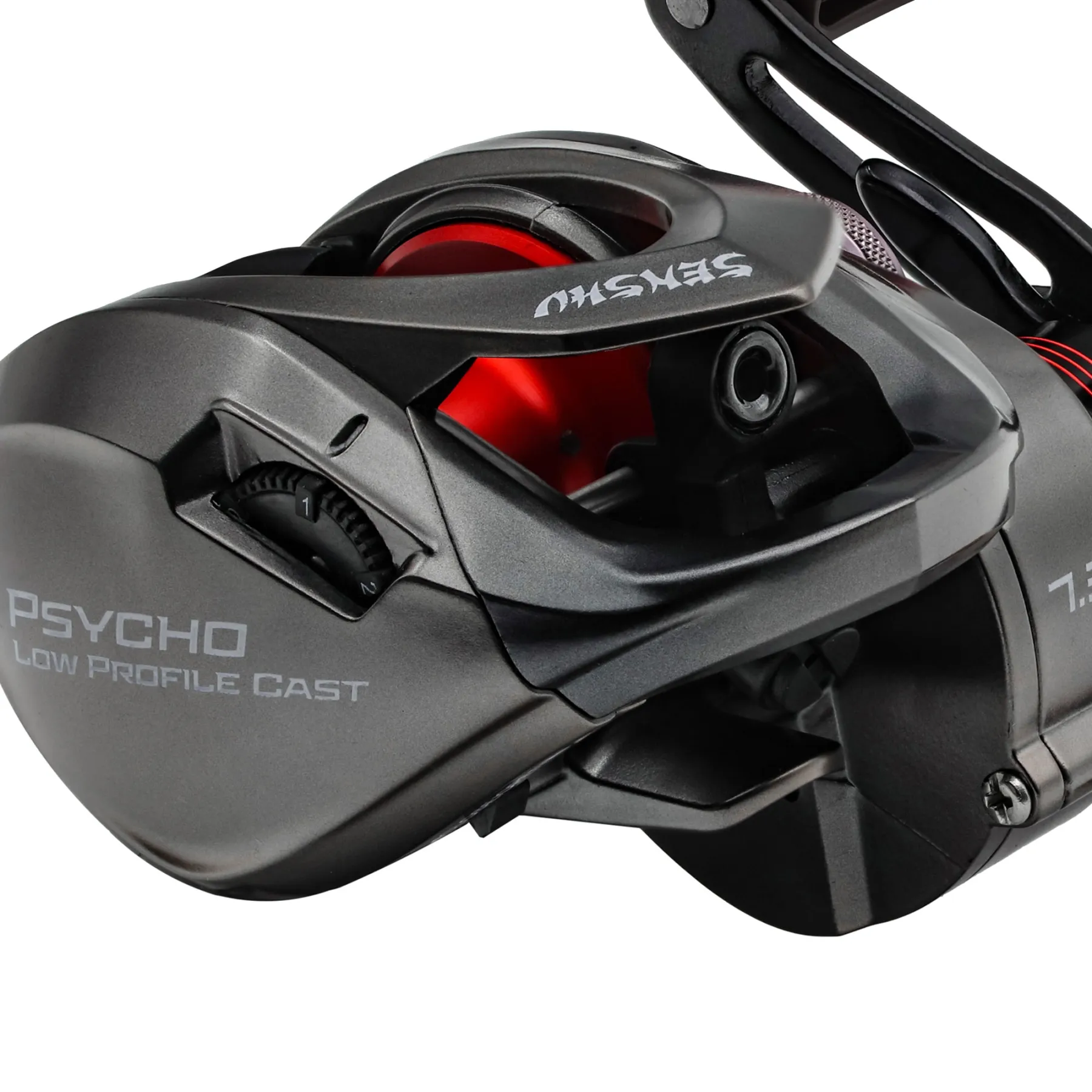 senshu-psycho-low-profile-cast-low-profile-baitcaster-rolle