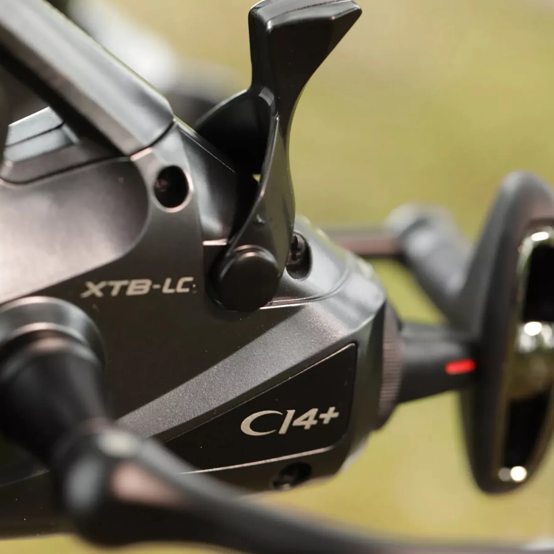 shimano-big-baitrunner-ci4-xt-b-lc-freilaufrolle